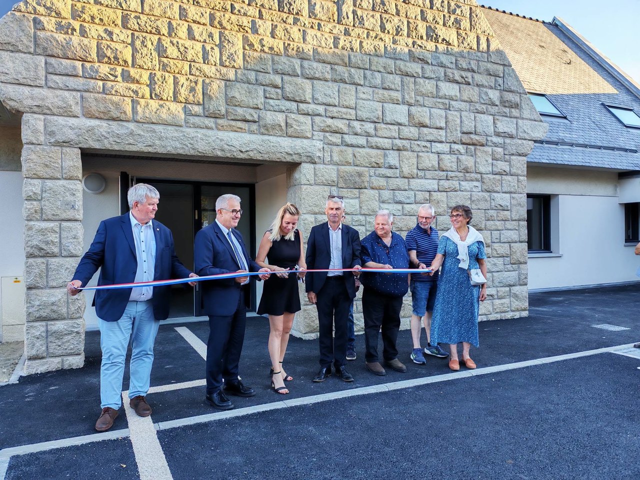 Inauguration des 8 logements locatifs de l’allée du Parc : un projet exemplaire pour le cœur de bourg.