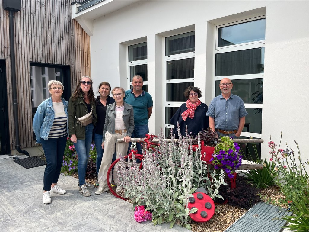 LE JURY DU CONCOURS DES MAISONS FLEURIES EST PASSE HIER…