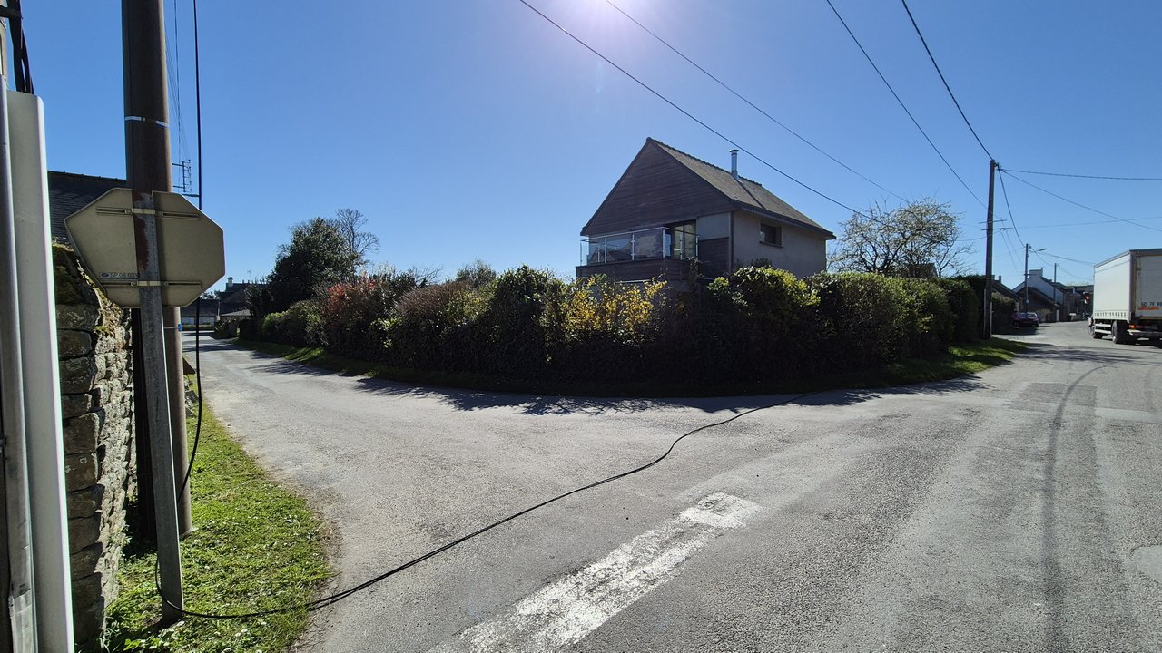 Câble de téléphone /rue du Rageul