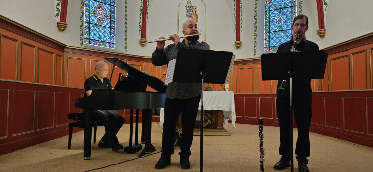 Le trio Amici à l'église de Mijoux-Lajoux