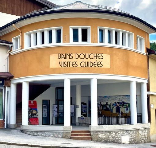 Visite des bains douches