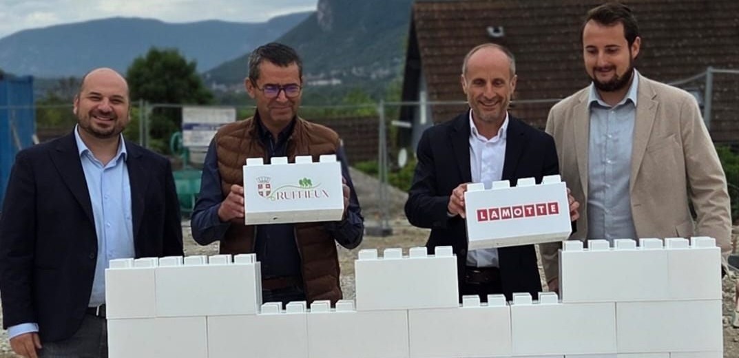 Pose première pierre lotissement Moulins d'Arbessieux