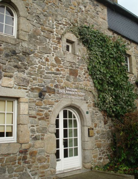 Maison asso.PNG