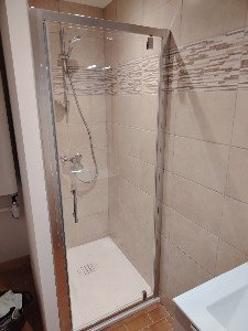 Douche du studio R1 ou R2